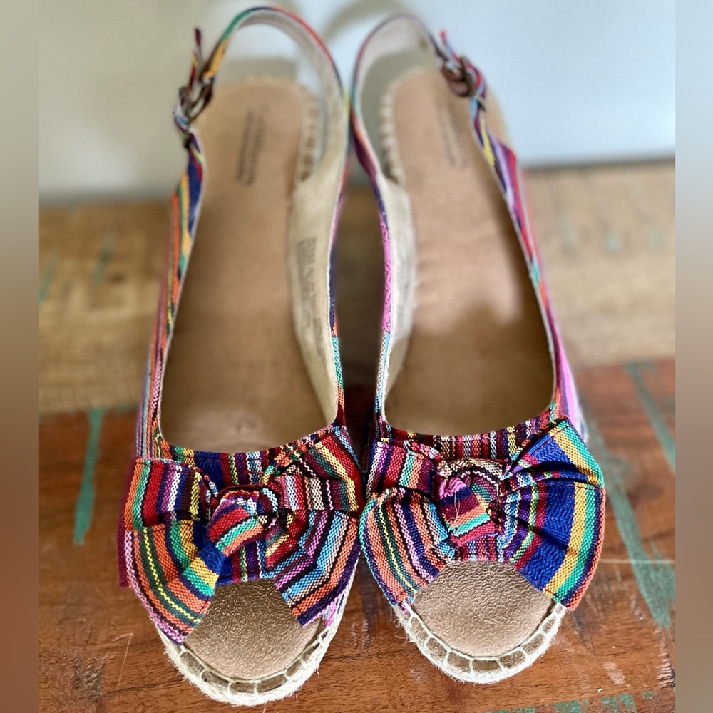 Croft & Barrow Shoes Espadrille Rainbow Open Toe Slingback Wedge Shoes Size 8.5